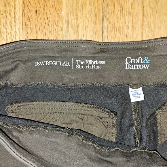 Croft & Barrow Slacks - Picture 2 of 4